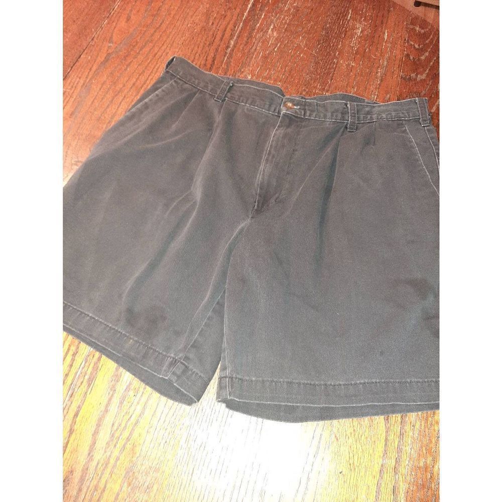 Mens 38 Classics Farah Black Pleated Front Cotton Shorts with Pockets High Rise